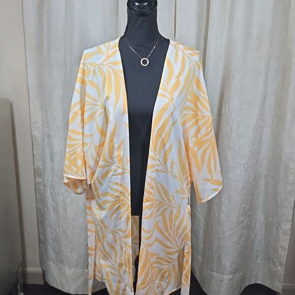 Maison Du Soir Magnolia Luxe Robe/Beach Cover-up - Picture 7 of 12